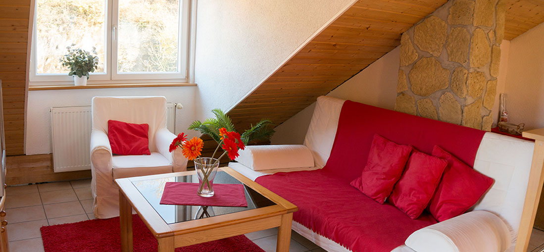 Ferienwohnungen Merzhausen / Au - Dachgeschoss-Studio Schönberg